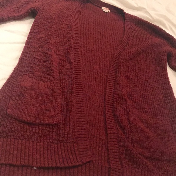 Maroon cardigan - Picture 2 of 2